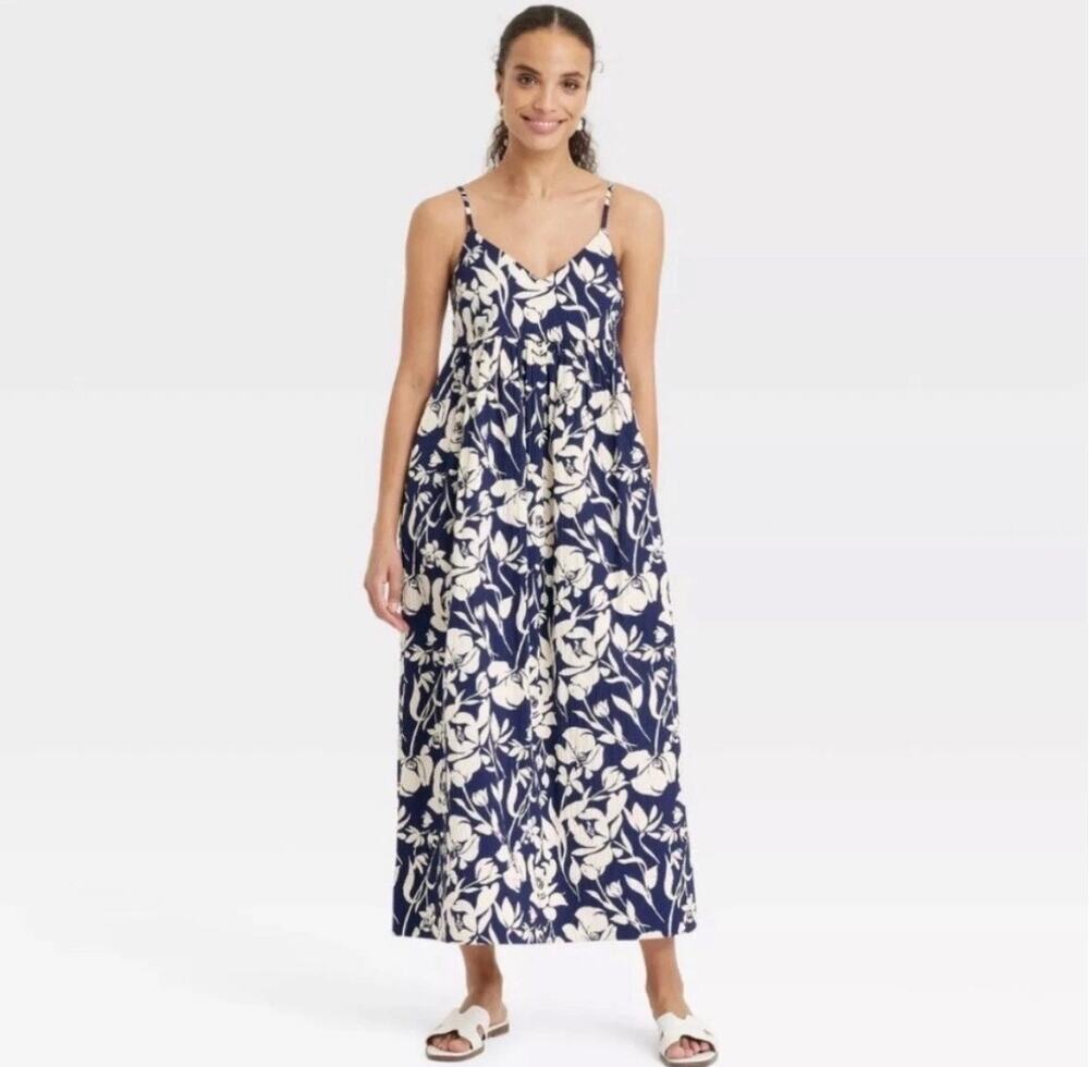 A New Day Floral Seersucker Maxi Dress Medium Navy Blue White Cottagecore